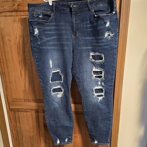 Judy Blue Distressed Dark Blue Ankle Jeans